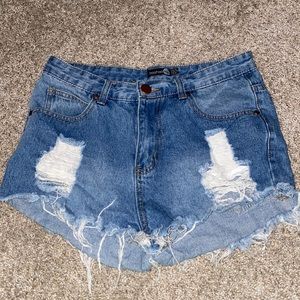 boohoo size 6 denim shorts